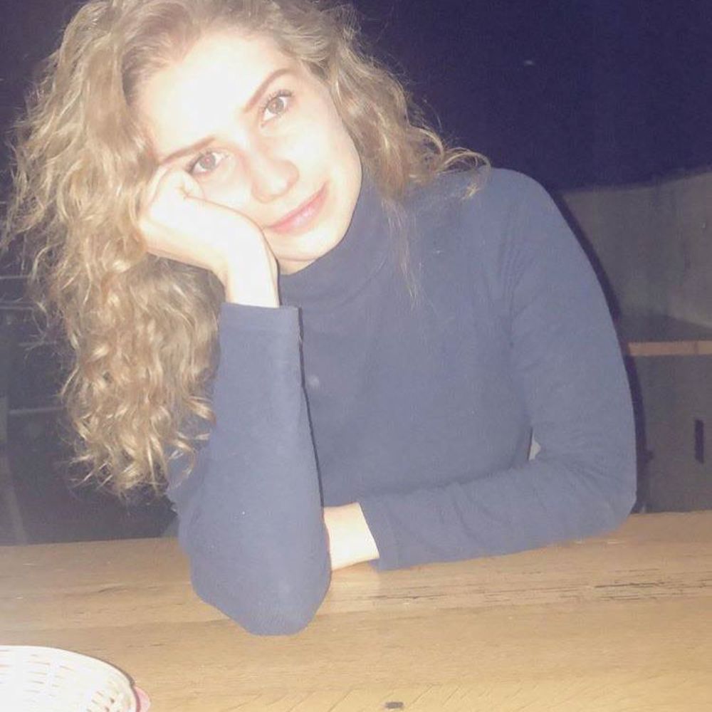 Meet your Posher, Christina